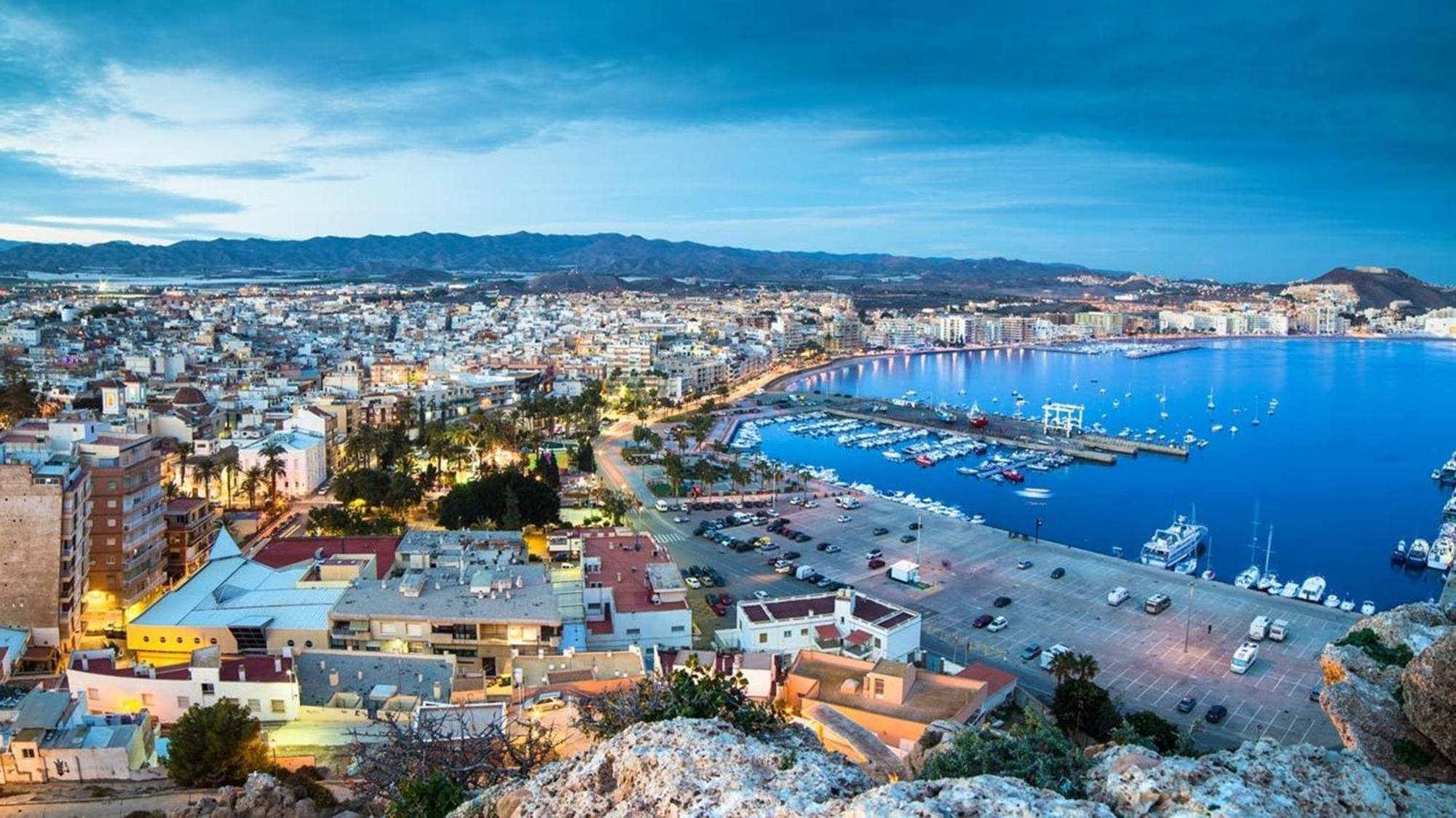 Apartamentos Nirvana Y Averno Águilas Zewnętrze zdjęcie